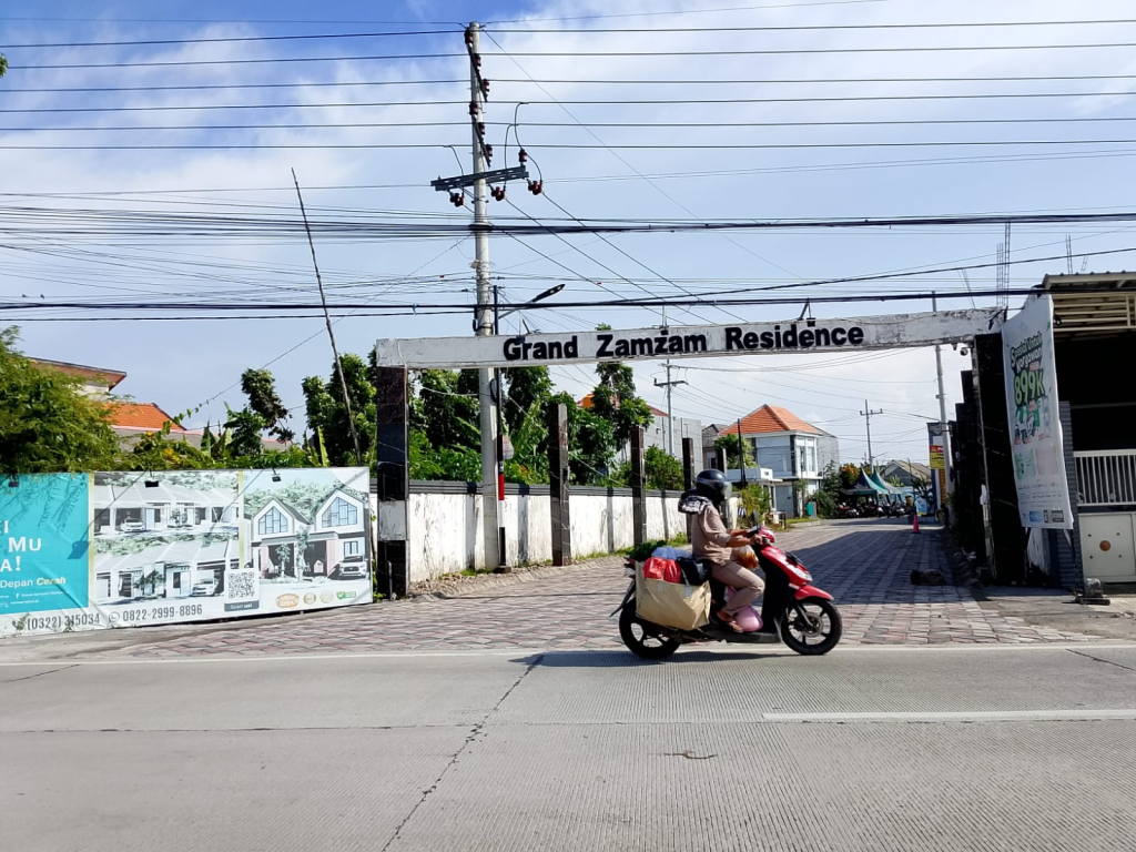 Perumahan Grand Zam-Zam Residence ini menjadi sorotan karena pengembangnya masih belum mengantongi izin PBG. SP/MUHAJIRIN