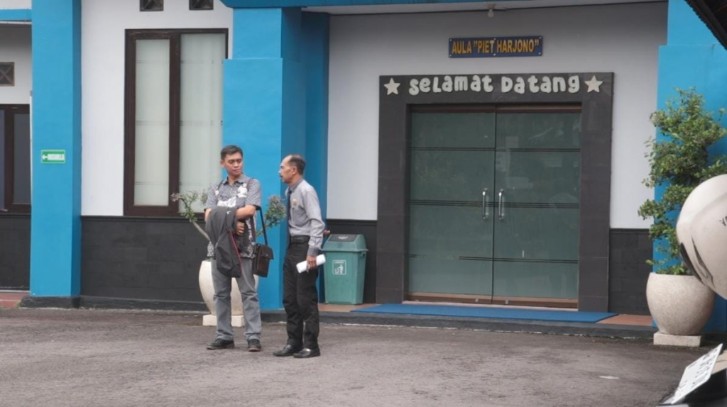 ‎Dalami kasus OTT wali kota non aktif Maidi KPK Panggil Sejumlah saksi di kantor  Perbendaharaan Negara (KPPN) Madiun, Selasa (24/2/2026).