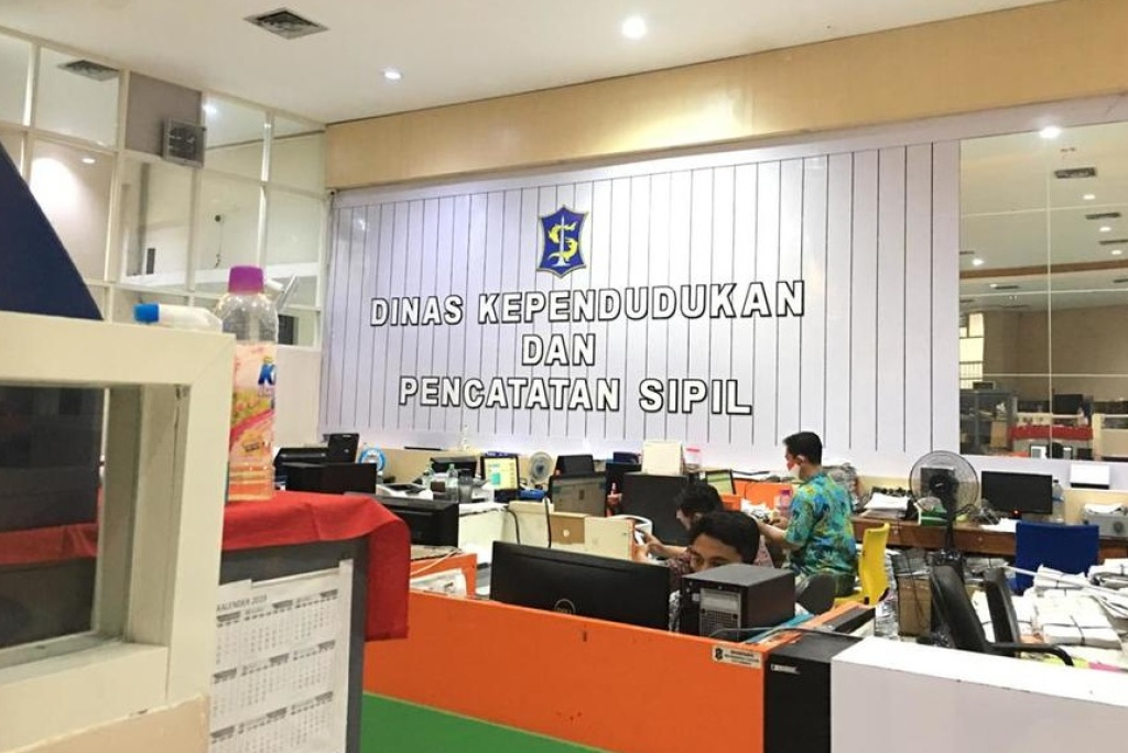 Ilustrasi. Pelayanan Dinas Kependudukan dan Pencatatan Sipil (Dispendukcapil) Kota Surabaya. SP/ SBY