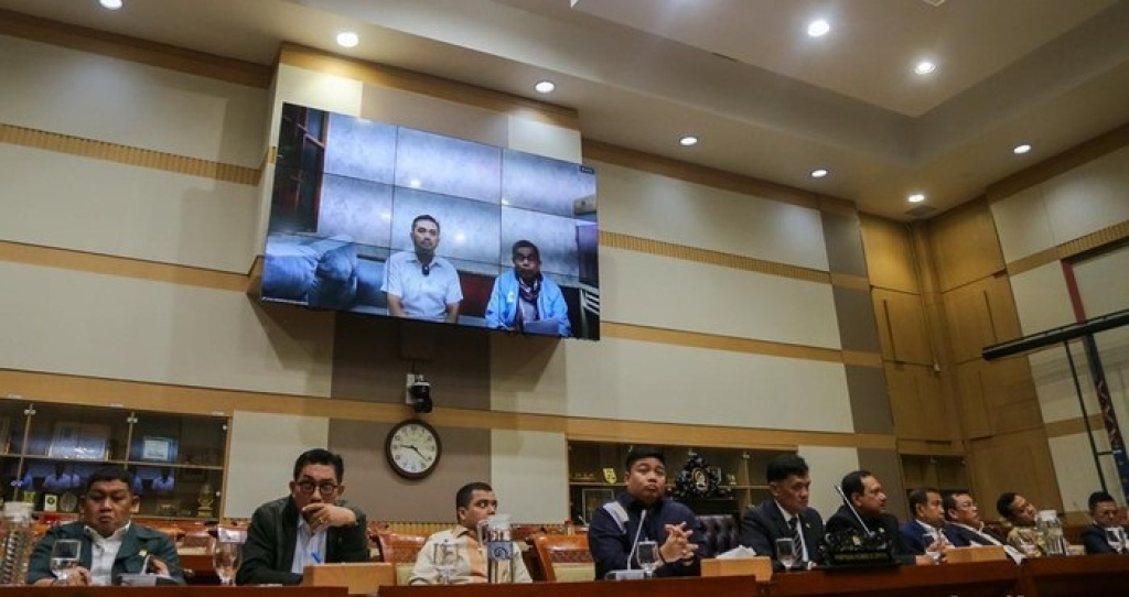 Komisi III DPR RI meminta penangguhan penahanan terhadap Amsal Sitepu dalam kasus dugaan korupsi pembuatan video profil desa di Kabupaten Karo, Sumatera Utara.