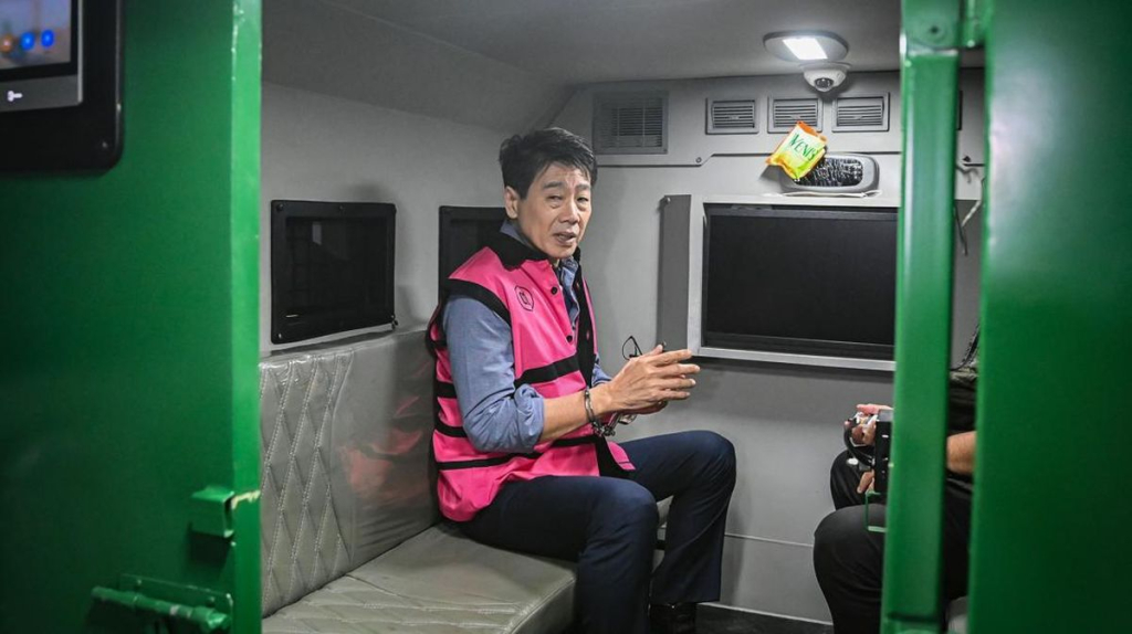 Penampakan wajah Crazy Rich Samin Tan, usai ditetapkan tersangka dan ditahan oleh Kejaksaan Agung (Kejagung) RI dalam kasus penyimpangan pengelolaan pertambangan PT Asmin Koalindo Tuhup (AKT).