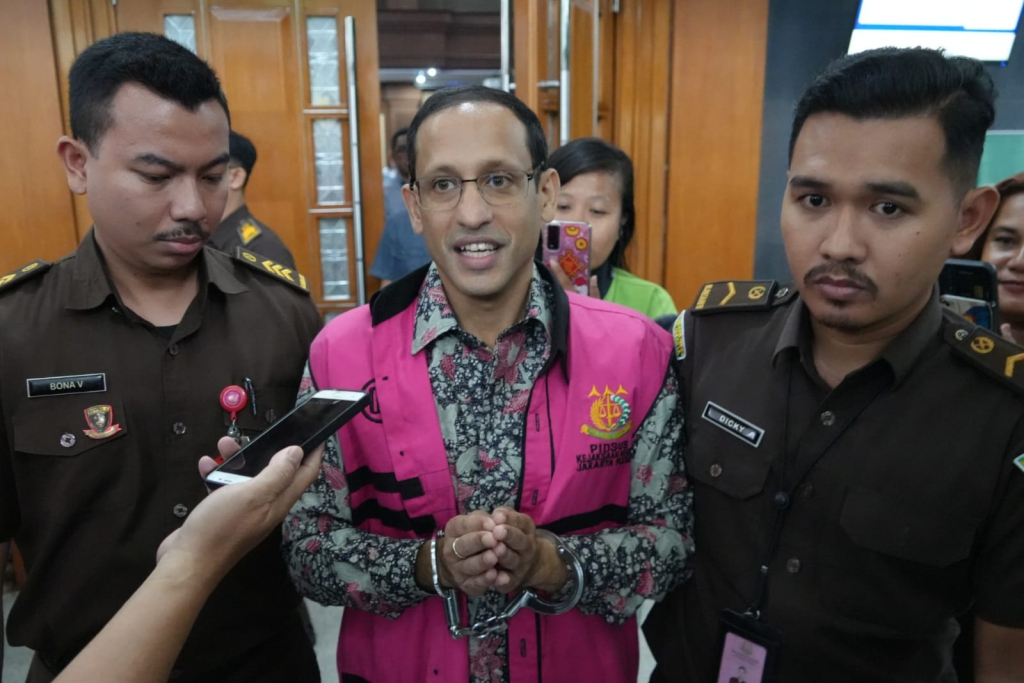 Nadiem Makarim, eks Mendikbudristek saat menjadi saksi di korupsi pengadaan Chromebook dengan terdakwa Direktur SMP, Direktur SD/Usia Dini/Pendidikan Dasar-Menengah.