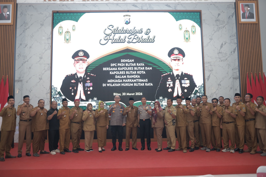 Polres Blitar dan Polres Blitar Kota menggelar Silaturahmi dan Halal Bihalal dengan Persaudaraan Kepala Desa Indonesia (PKDI) se Blitar Raya. SP/Lestariono