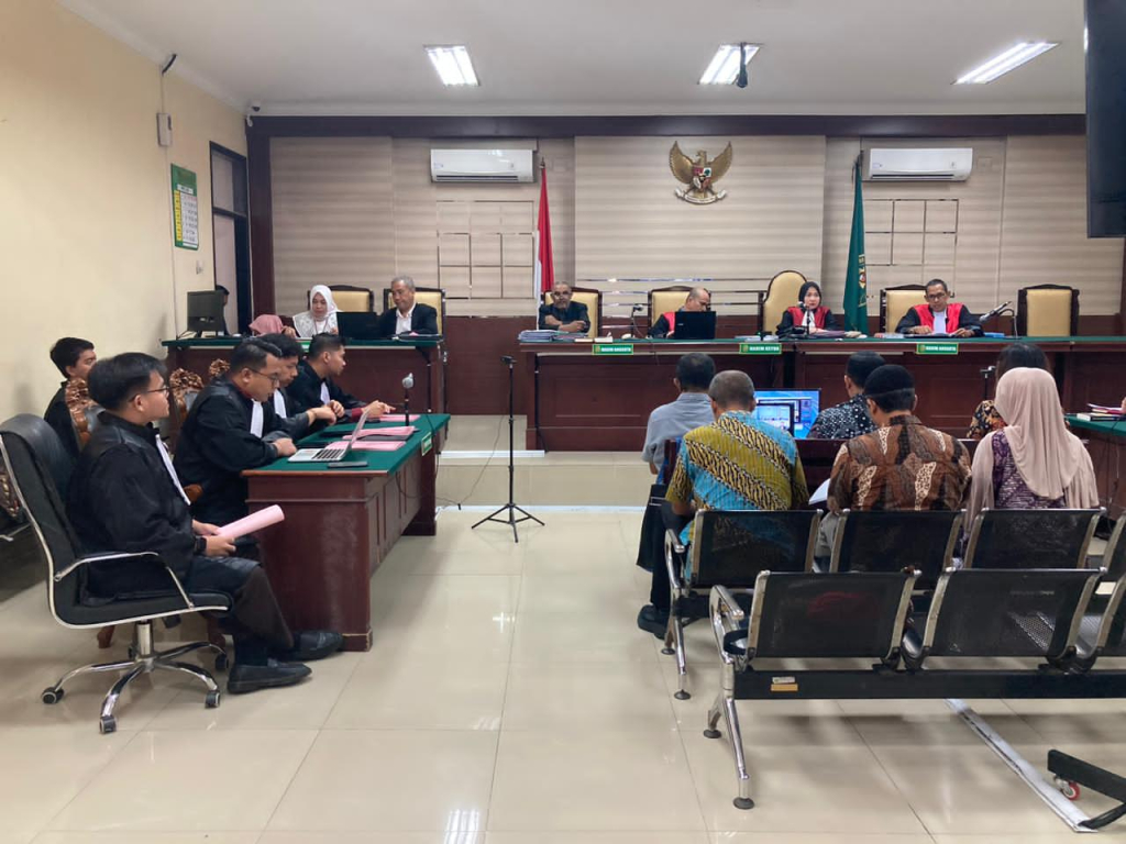 Persidangan kasus dugaan pelanggaran hukum dalam proyek pengerukan kolam pelabuhan memasuki babak krusial di Pengadilan Tindak Pidana Korupsi (Tipikor) Juanda, Surabaya. SP/ BUDI