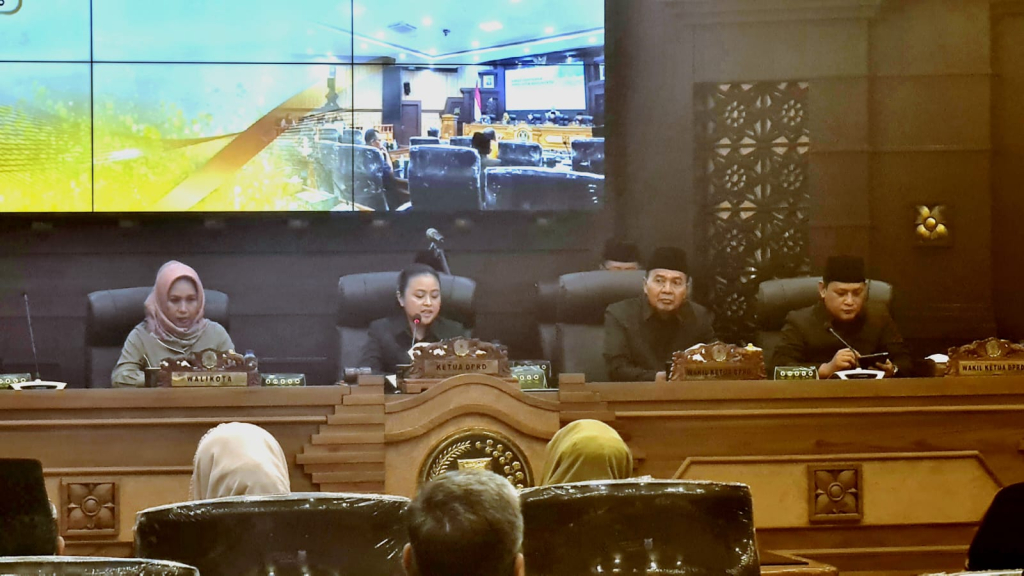DPRD Kota Mojokerto menggelar rapat paripurna dengan agenda penyampaian rekomendasi atas Laporan Keterangan Pertanggungjawaban (LKPJ) Wali Kota Mojokerto Tahun Anggaran 2025. SP/ DWI