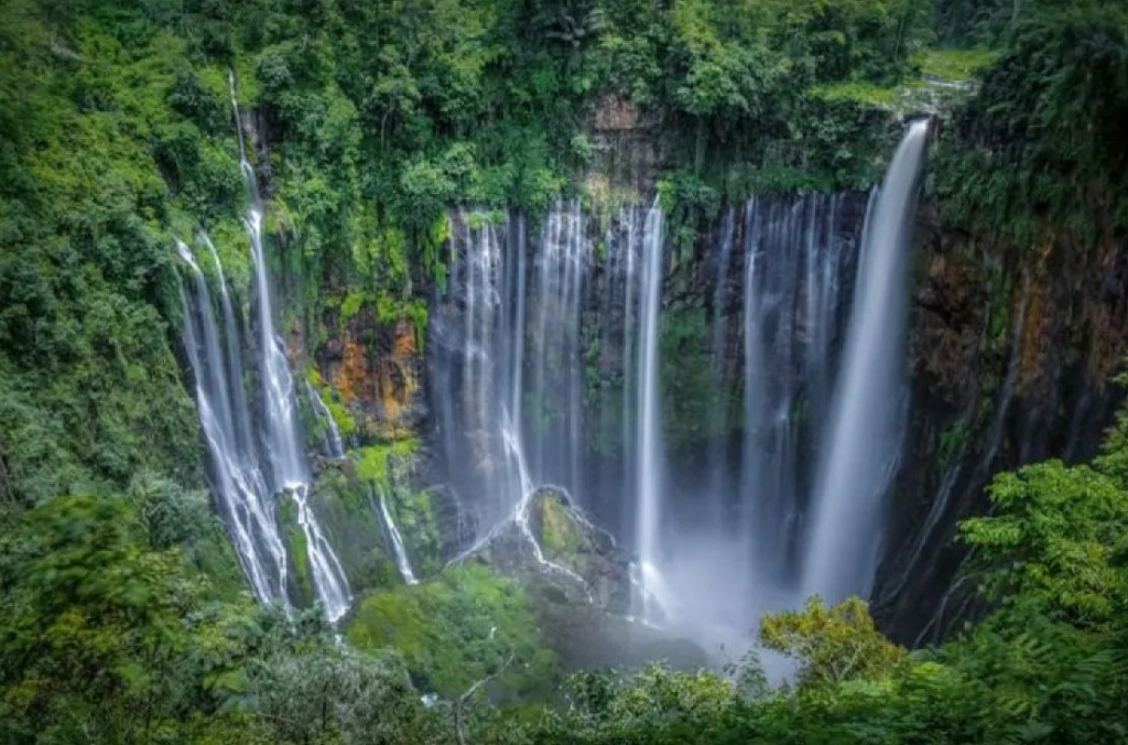 Air Terjun Tumpak Sewu di Lumajang menjadi objek wisata tertinggi yang dikunjungi wisatawan mancanegara di Jawa Timur. SP/ LMJ