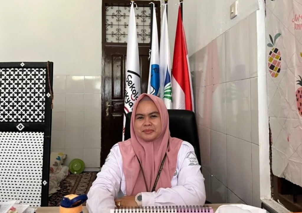 Kepala SRMP 29 Pamekasan Aisyah Minarni Mukti. SP/ PMK