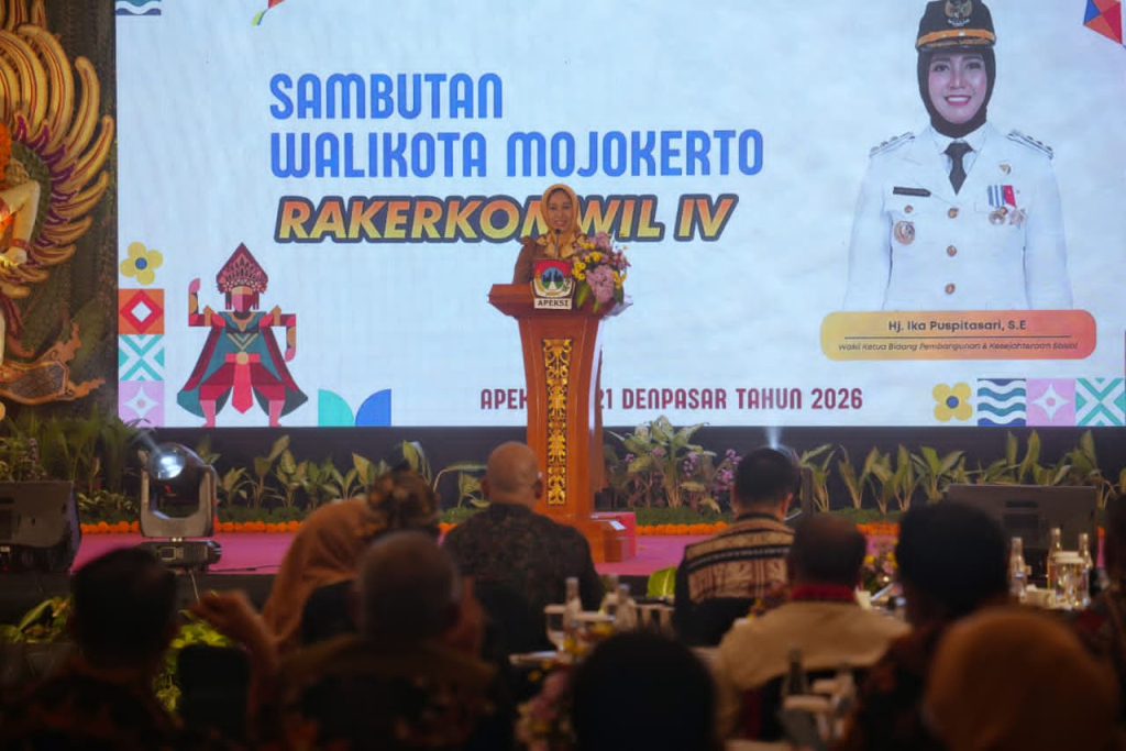 Wali Kota Mojokerto Ika Puspitasari saat menghadiri sekaligus mewakili Ketua APEKSI membuka Rapat Kerja Komisariat Wilayah (Komwil) IV APEKSI. SP/ DWI
