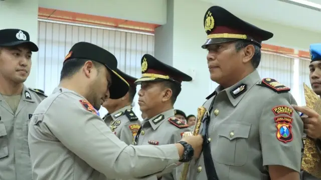Polres Gresik Laksanakan Sertijab PJU dan Kapolsek, Perkuat Profesionalisme dan Pelayanan Publik