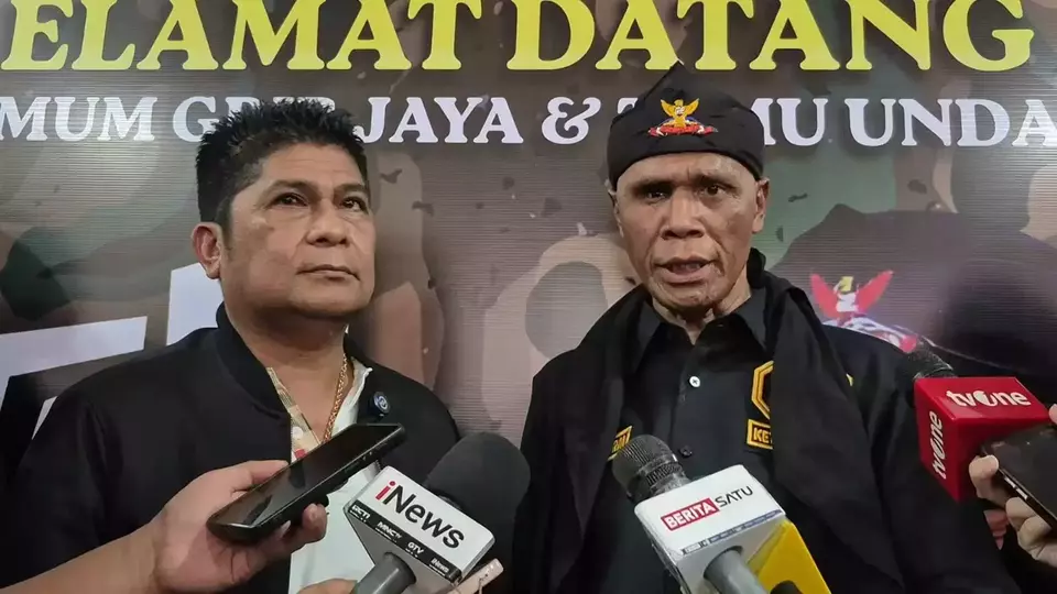 Hercules Ingatkan Amien Rais, Jangan Kayak Preman PKL