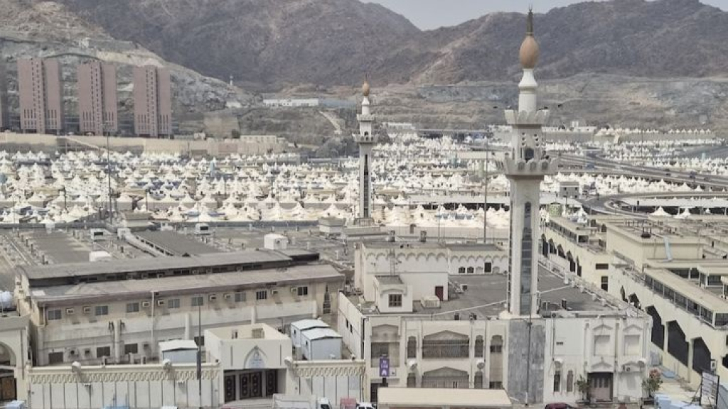 Senin ini Puncak Haji, Suhu di Makkah Capai 47°C