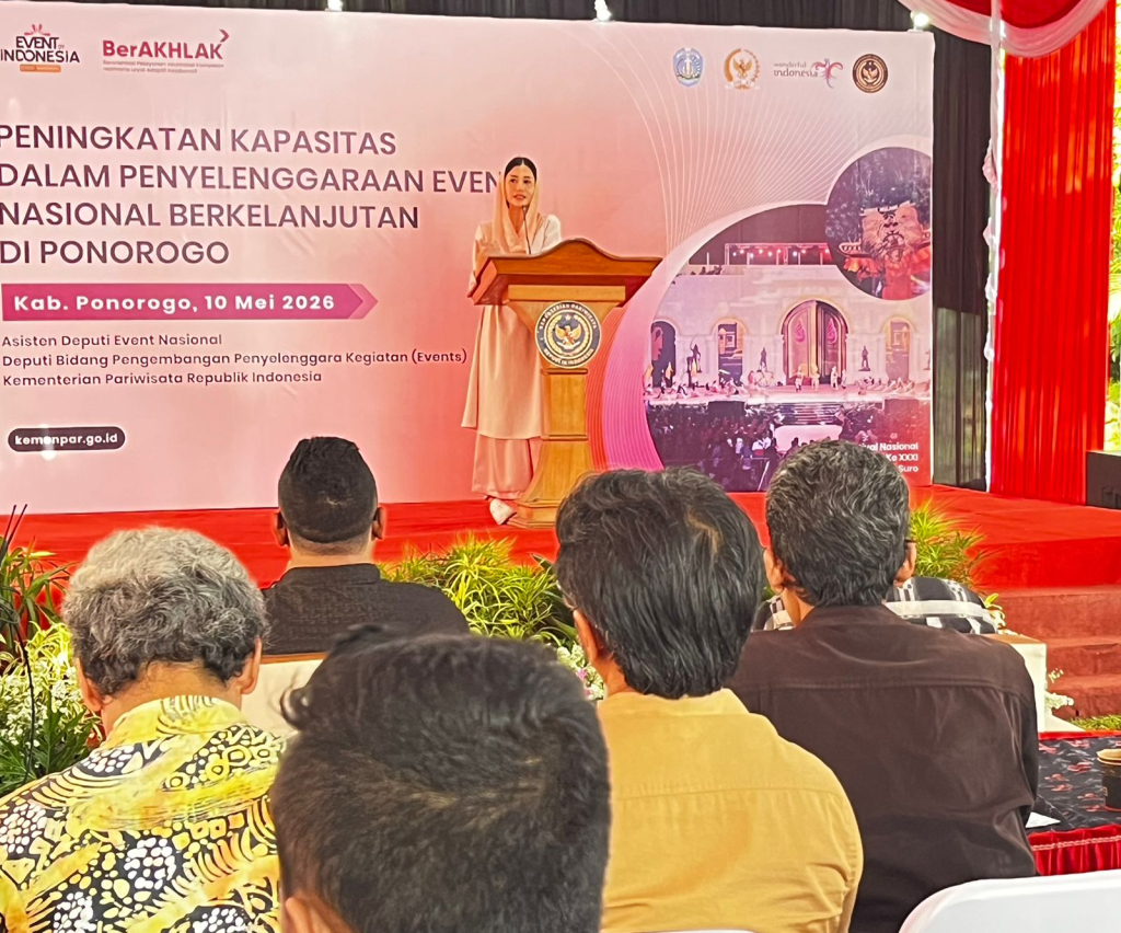 Anggota Komisi VII DPR-RI Novita Hardini saat memberikan paparan kepada puluhan peserta workshop.