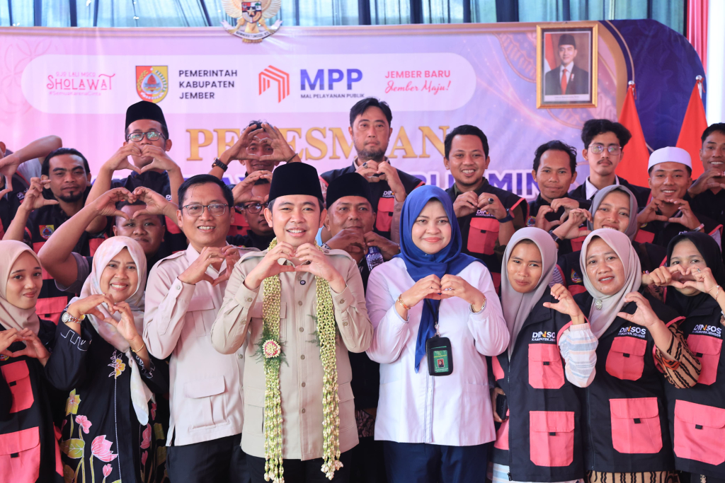 Bupati Jember Gus Fawait meresmikan Mal Pelayanan Publik di Kecamatan Tanggul, Senin 4/5/2026.