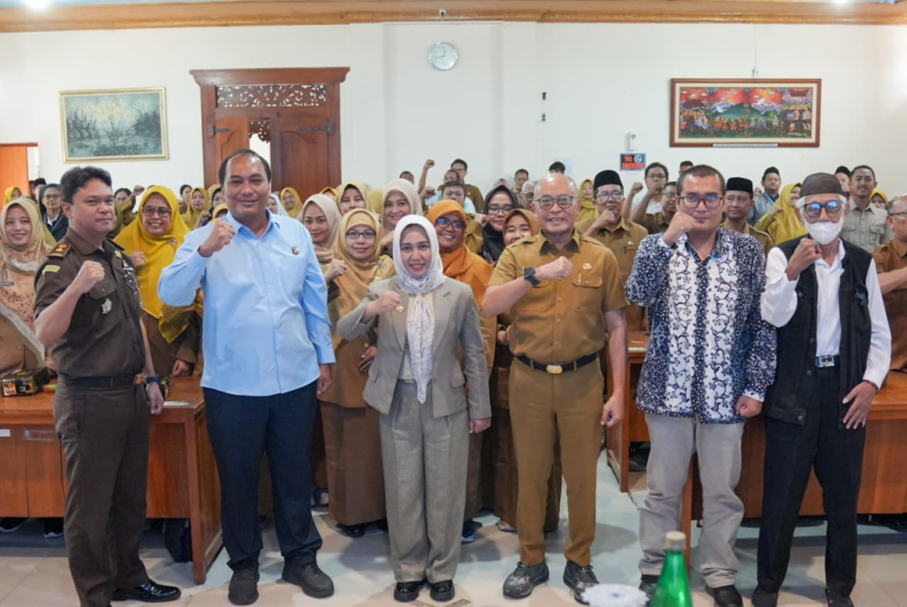 Walikota Mojokerto saat sosialisasi SPMB 2026/2027 yang berbasis RAMAH
