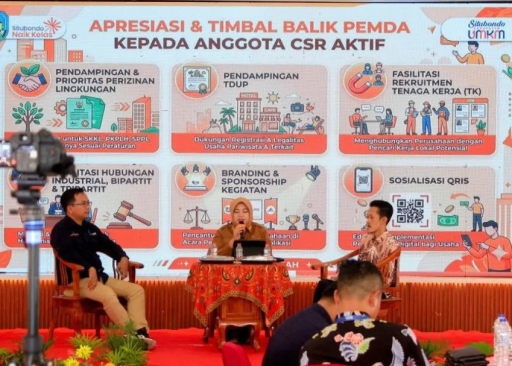 Wakil Bupati Situbondo Ulfiyah saat gelar wicara Forum CSR di Pendopo Kabupaten Situbondo, jawa Timur. SP/ STB