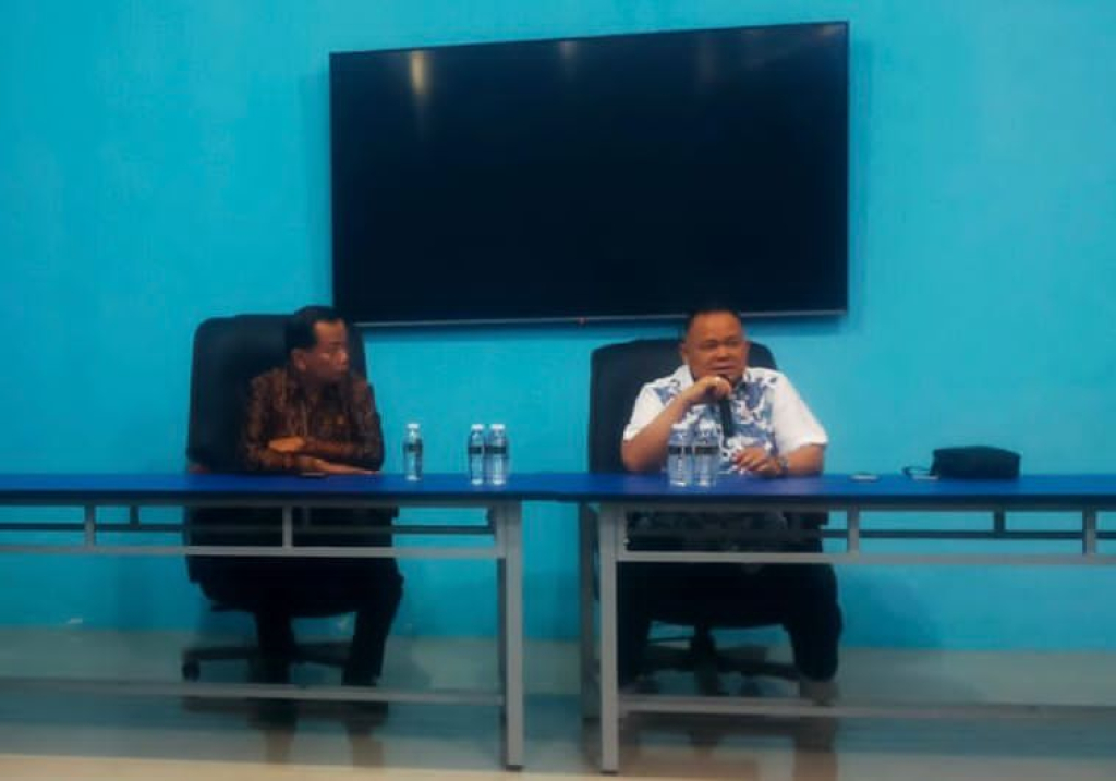 Ketua Fraksi Demokrat DPRD Jawa Timur dr. Agung Mulyono menggagas program Jumat Aspirasi Rakyat (JUARA). SP/ RIKO
