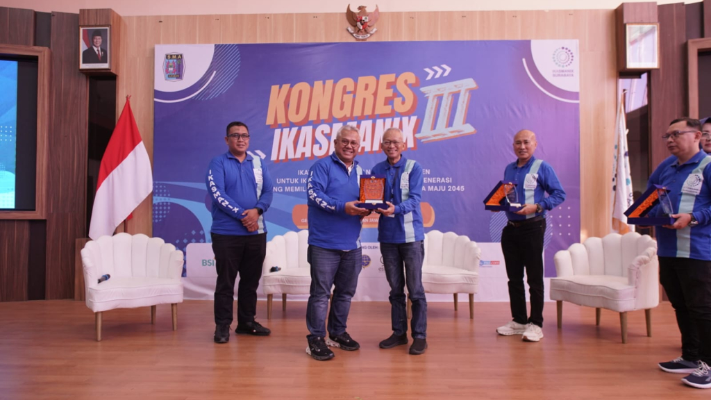 Rangkaian acara Kongres III IKASMANIX, "Jadilah Berlian di Atas Setumpuk Beling"