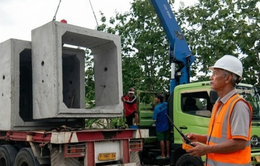 Ilustrasi. Salah satu sektor industri beton dan jasa konstruksi di Tuban. SP/ TBN