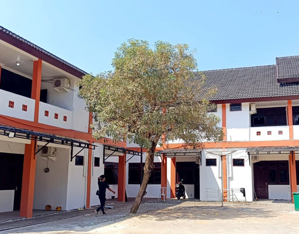 Sanggar Kegiatan Belajar (SKB) Sumenep yang menjadi tempat kegiatan belajar mengajar siswa Sekolah Rakyat di Kabupaten Sumenep. SP/ SMP