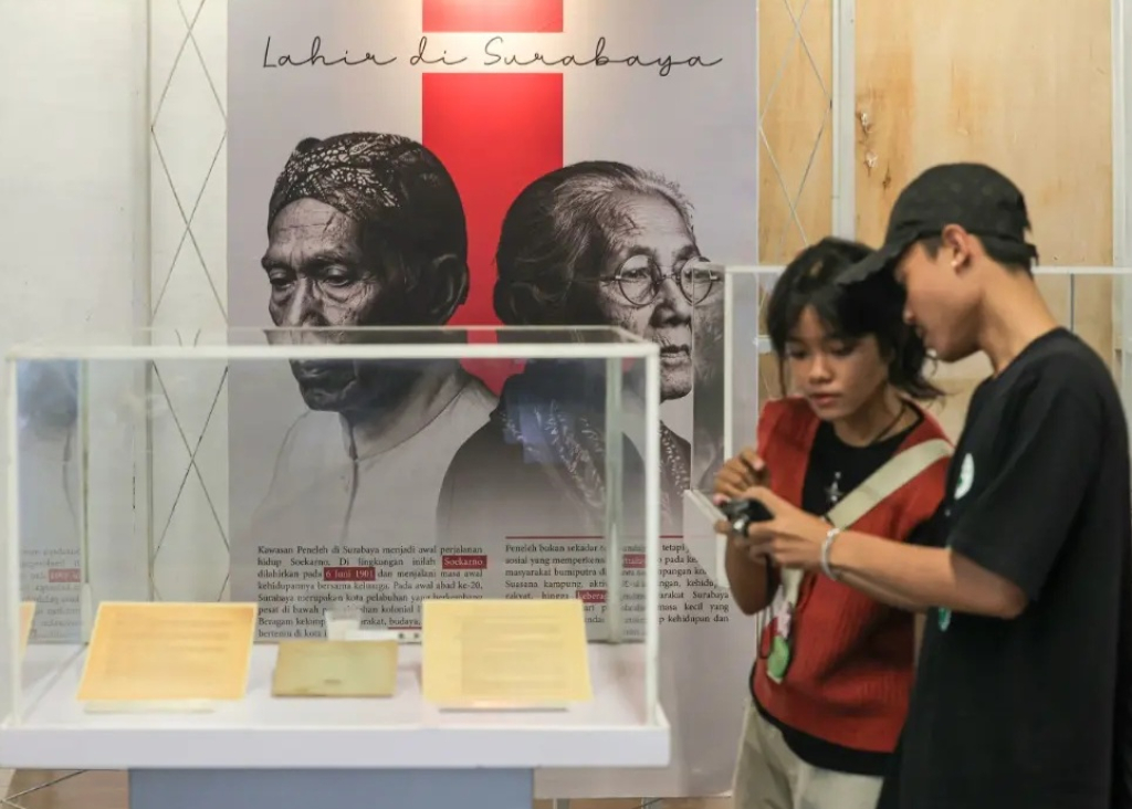Pameran Aku Arek Suroboyo untuk peringati Bulan Bung Karno digelar Pemkot setempat SP/ SBY