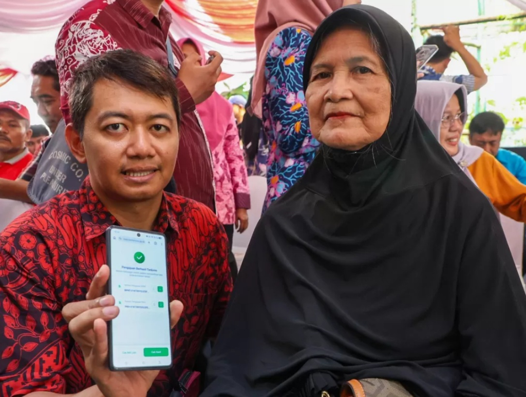 Pelaksanaan program Perlindungan Sosial (Perlinsos) Digital yang digagas Pemerintah Pusat di Kota Surabaya. SP/ SBY