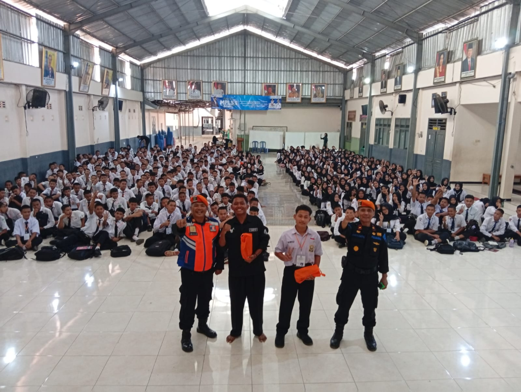 PT Kereta Api Indonesia (Persero) Daerah Operasi (Daop) 7 Madiun mengambil langkah proaktif dengan menggelar serangkaian kegiatan sosialisasi yang menyasar langsung lingkungan sekolah. SP/ Lestariono