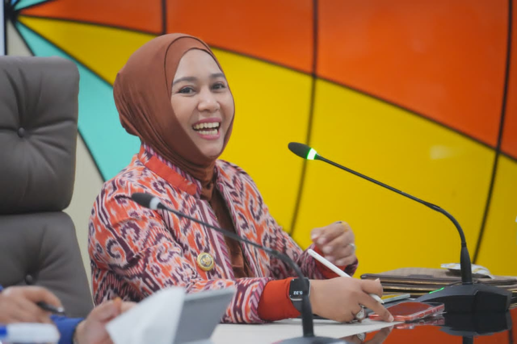 Wali Kota Mojokerto Ning Ita bersama Kepala BKN Prof. Dr. Zudan Arif Fakrulloh, S.H., M.H, dan Deputi bidang pembinaan penyelenggaraan manajemen ASN Dr. Herman, M.Si. SP/ DWI