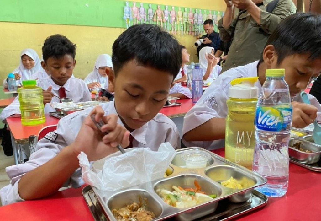 Ilustrasi. Program Makan Bergizi Gratis (MBG) di salah satu sekolah di Kabupaten Bangkalan. SP/BNG