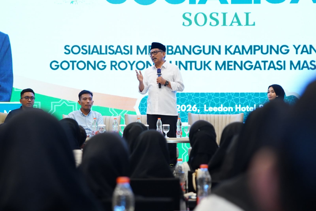 Ketua DPRD Jatim Musyafak Rouf