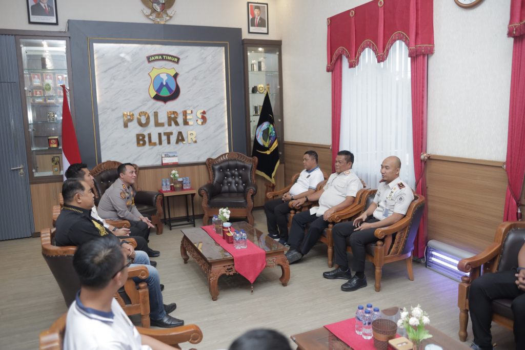 Kapolres Blitar AKBP Ardhy Zul Hasbih Nasution ..bertatap  muka dngn Ka.imgrasi..Kalapas dan Ka Lapas Anak . SP/ Lestariono