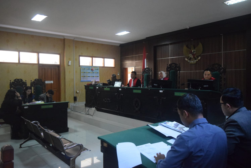 Persidangan gugatan perdata wanprestasi yang diajukan Edy Santoso