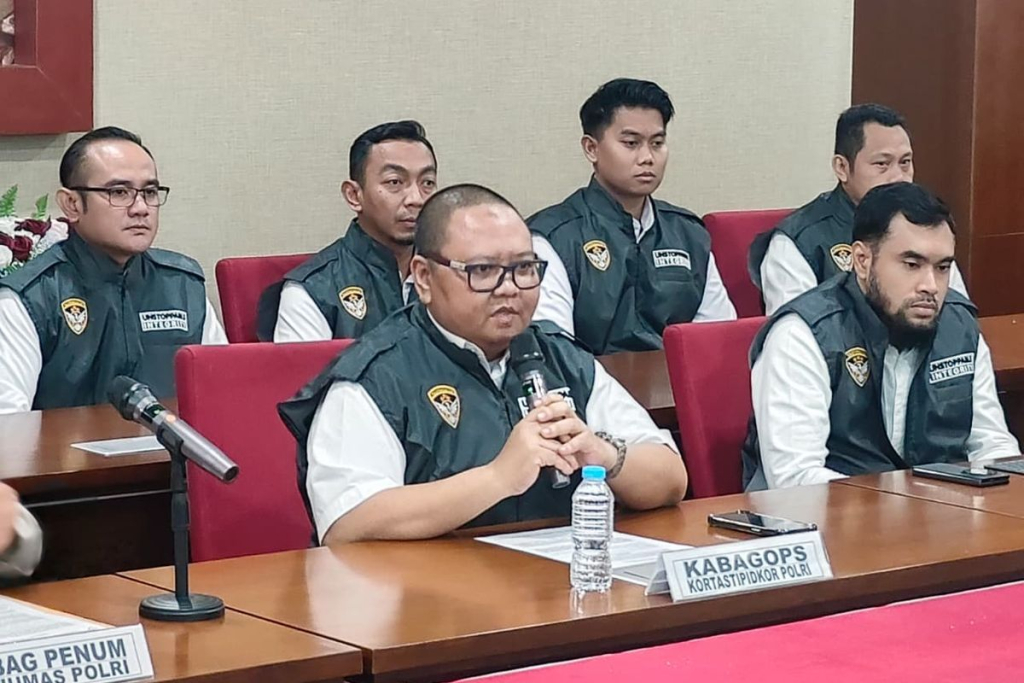 Peristiwa Pejabat BC Dibidik Kortas Tipikor dan KPK Berbarengan 