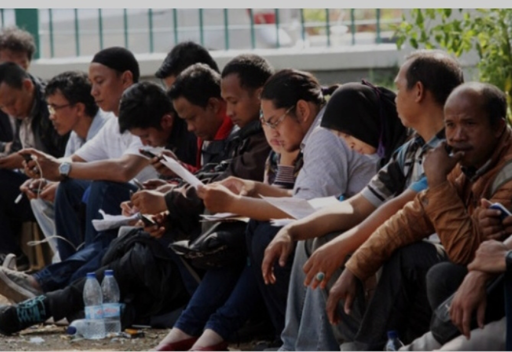 Peristiwa Penggangguran S-3, Ada Ribuan