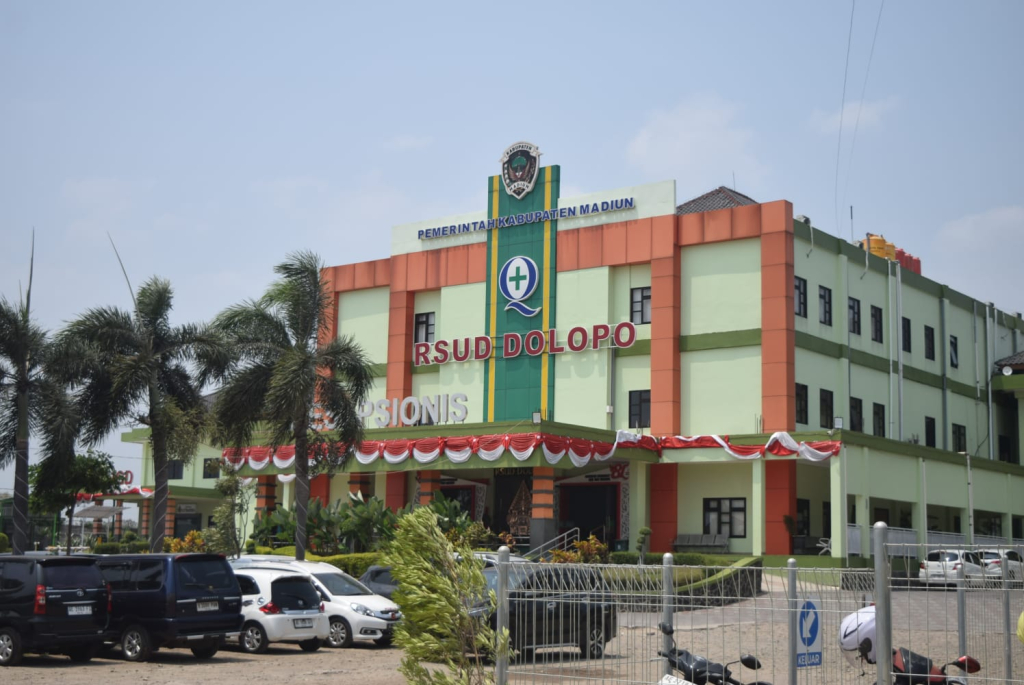 Gedung RSUD Dolopo