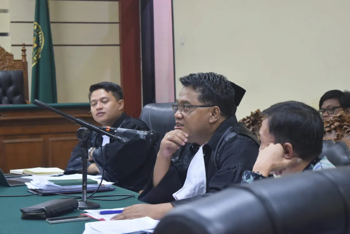 Kode “Kopi” Rp100 Juta Dibongkar di Sidang Maidi, Uang Disebut Dibungkus Kopi Cap Gajah