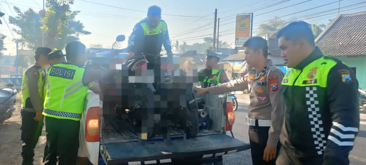Adu Banteng, Tiga Pelajar Alami Luka Serius Dilarikan ke RSUD Ngudi Waluyo