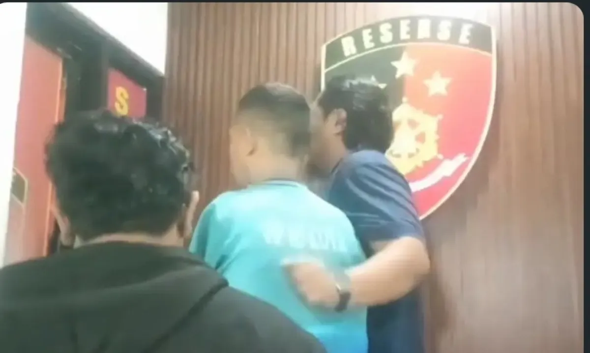Pria Paruh Baya Dilaporkan ke Polres Blitar Kota Usai Curi Uang Istri Anggota DPR RI