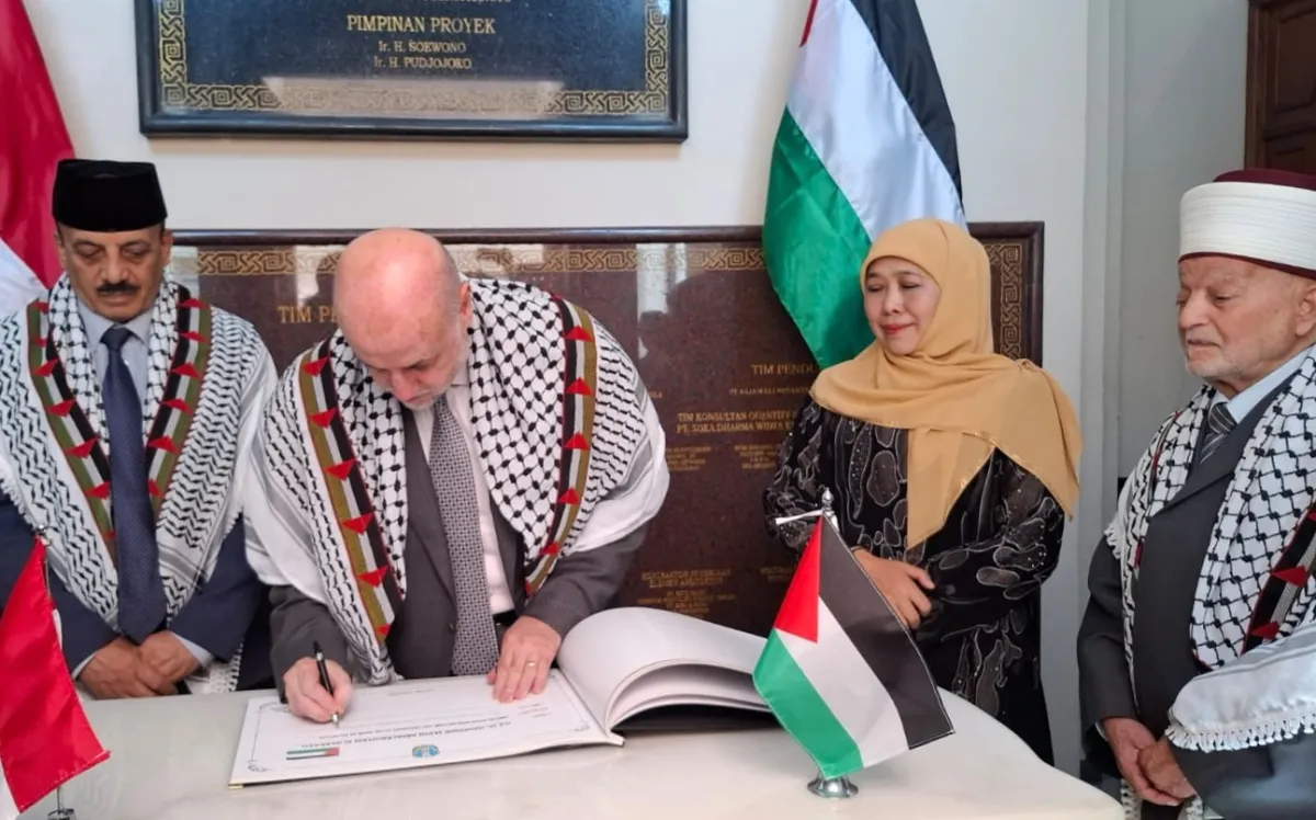 Temui Tiga Tokoh Palestina di Surabaya, Gubernur Khofifah Bahas Penguatan Kerja Sama Produktif