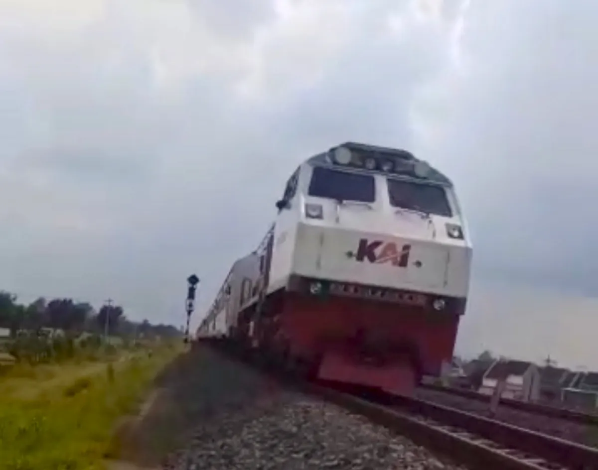 Aksi Taruh Batu di Atas Rel Kereta Api Bakal ditindak Hukum PT KAI