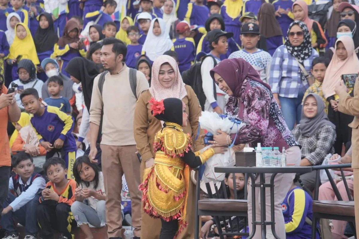 Kemeriahan One School One Event , Panggung Seni TBM Ditonton Ratusan Pelajar