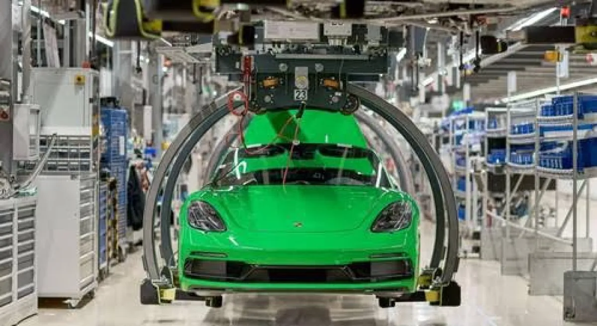 4.000 Karyawan Mobil Porsche, akan DiPHK, Susul Pabrik Jaguar