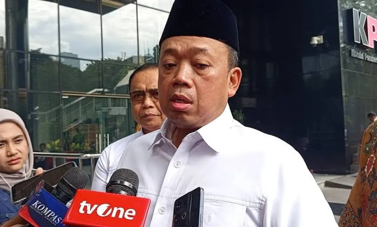 NUSRON WAHID, SEWOT DITANYA KASUSNYA