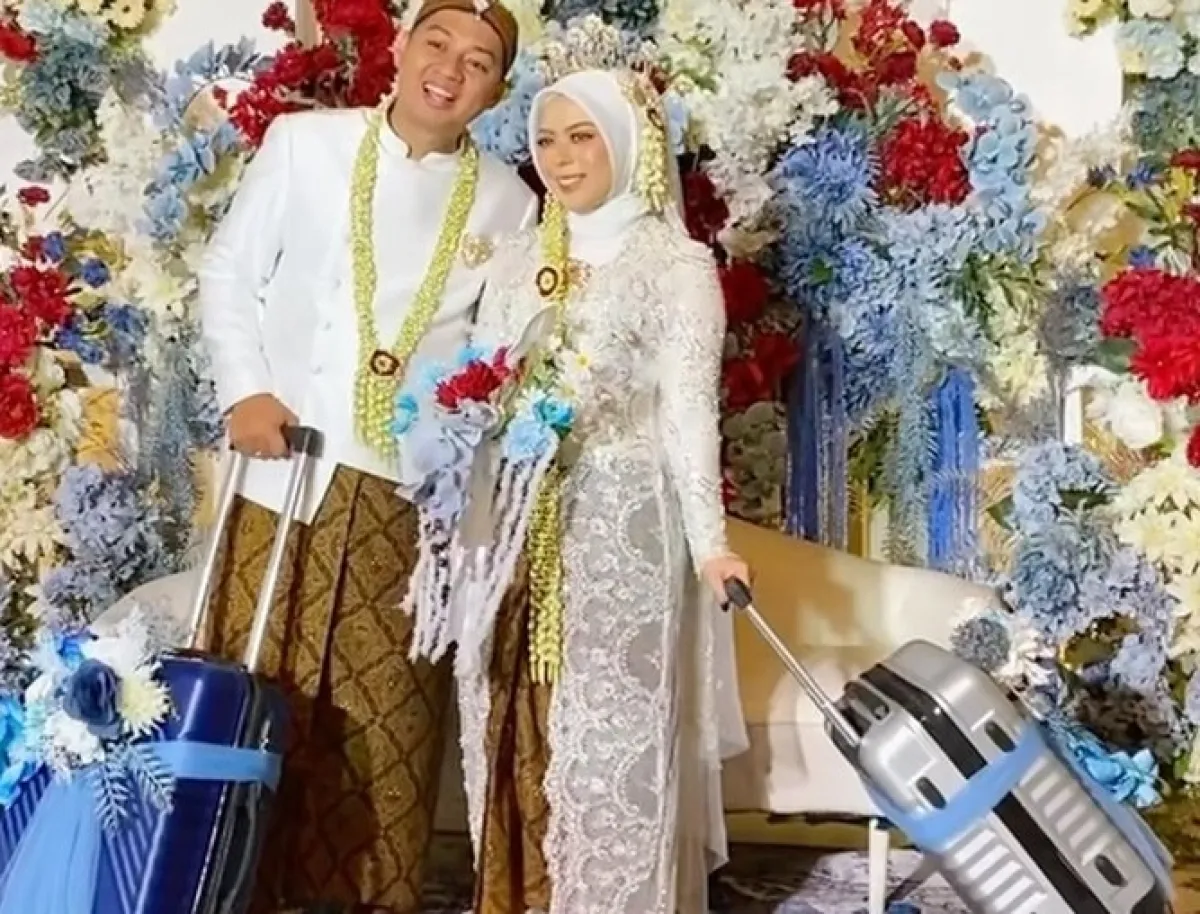 Viral Pengantin Gen Z di Bondowoso, Pilih Koper Buat Wadah Seserahan Nikah