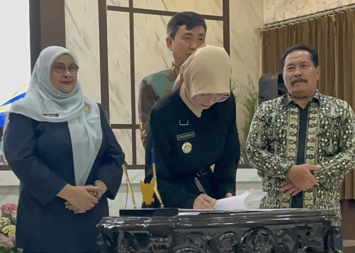 DPRD Kota Kediri Setujui Raperda P-APBD 2026 Menjadi Perda