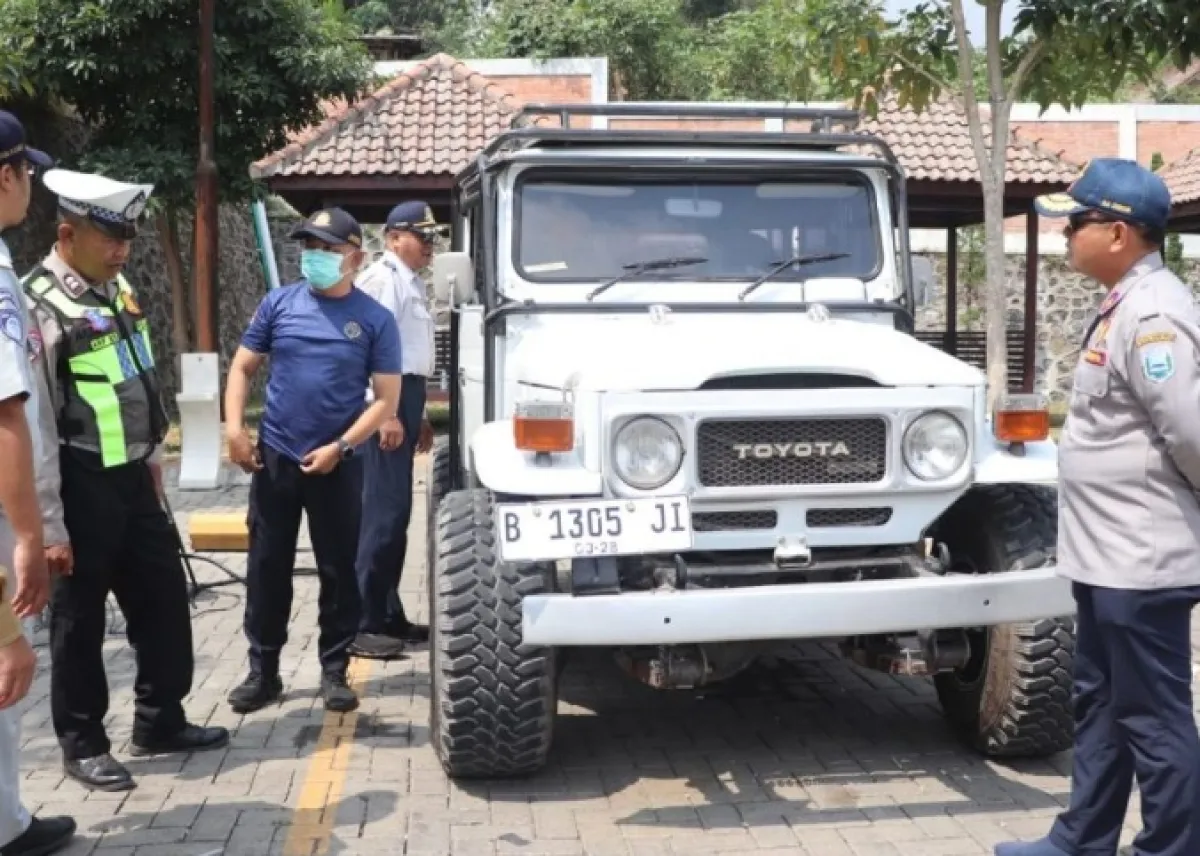 Dishub Probolinggo Temukan Jip Wisata di Gunung Bromo Tak Laik Jalan