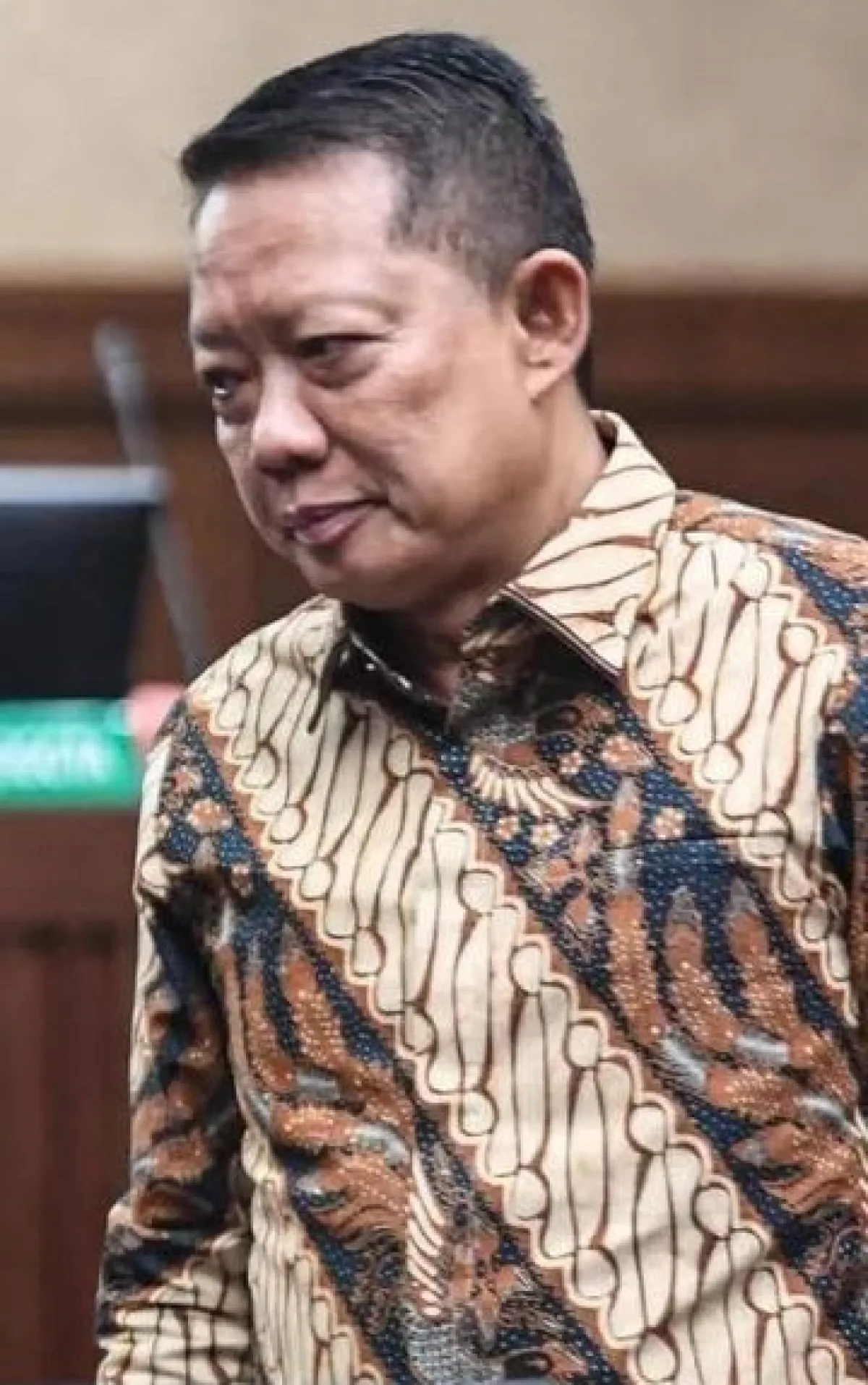 FEBRIE ADRIANSYAH DIDAKWA CUCI UANG RP346 MILIAR