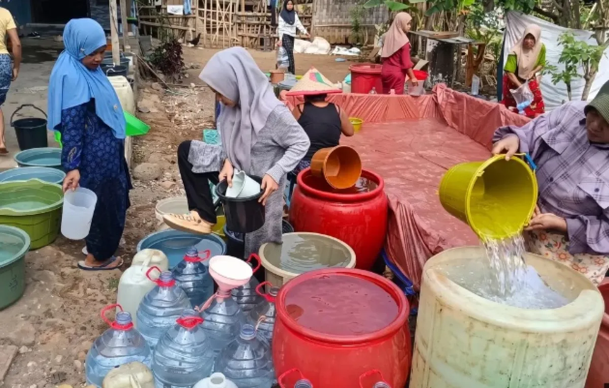 Lumajang Salurkan 210 Ribu Liter Air Bersih ke 6 Kecamatan Terdampak Kekeringan