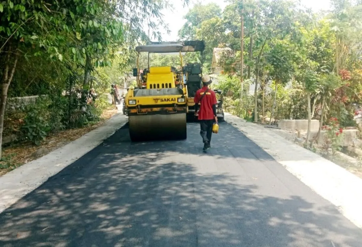 Pemkab Lumajang Gelontorkan Rp10 Miliar untuk Perbaiki Ruas Jalan Rowokangkung-Kalipepe