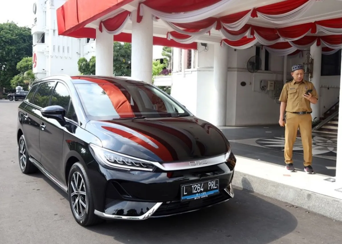 Tekan Penggunaan BBM, Pemkot Surabaya Lanjutkan Penggunaan Mobil Listrik pada 2027 untuk Kendaraan Dinas