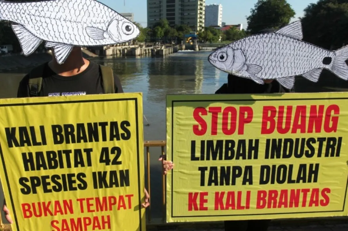 Pemkot Malang Selidiki Perubahan Warna Air Sungai Brantas, Siap Sanksi Pencabutan Izin Usaha
